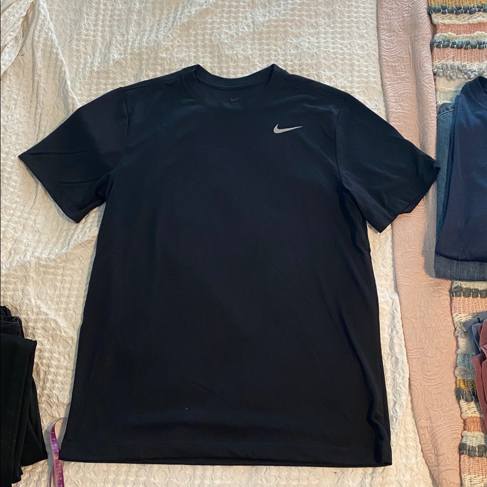 Nike Men's Short Sleeve Black Tee